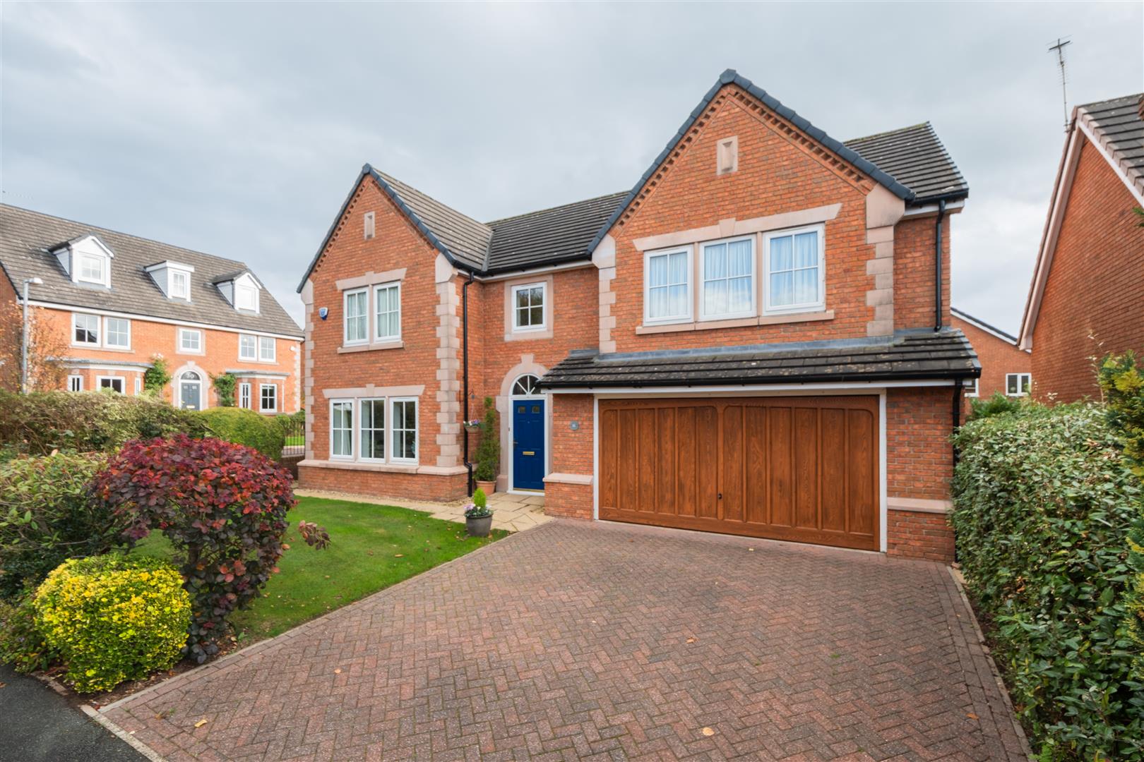 5 bedroom  Detached House for Sale in Tarporley